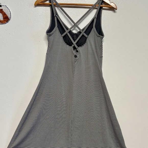 Prana Women's M Gray Pink Striped Dreaming Dress Athleisure Shelf Bra Strappy - Picture 3 of 7